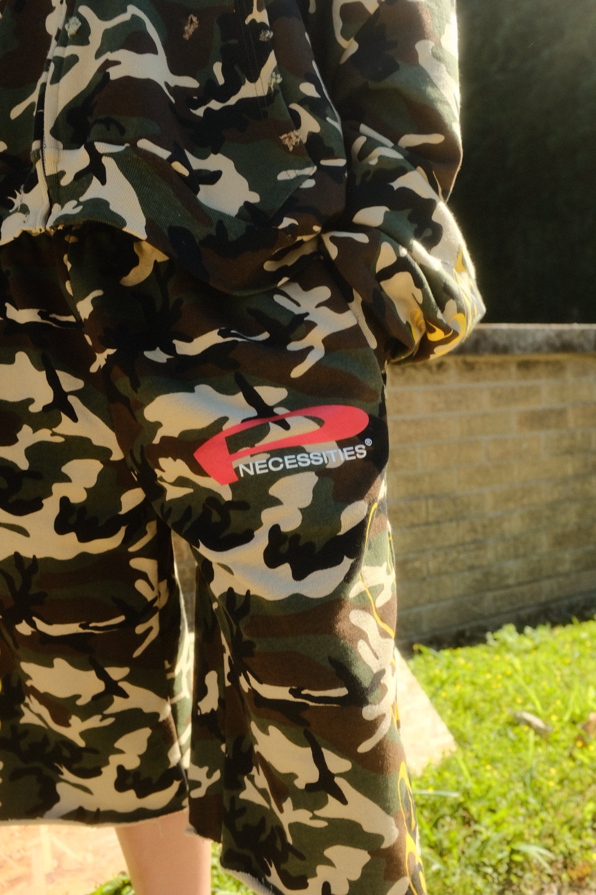 UTILITY CAMO LONG SHORTS